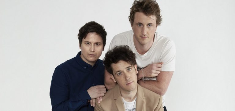 photo: Tom Oxley / Warner Music Australia