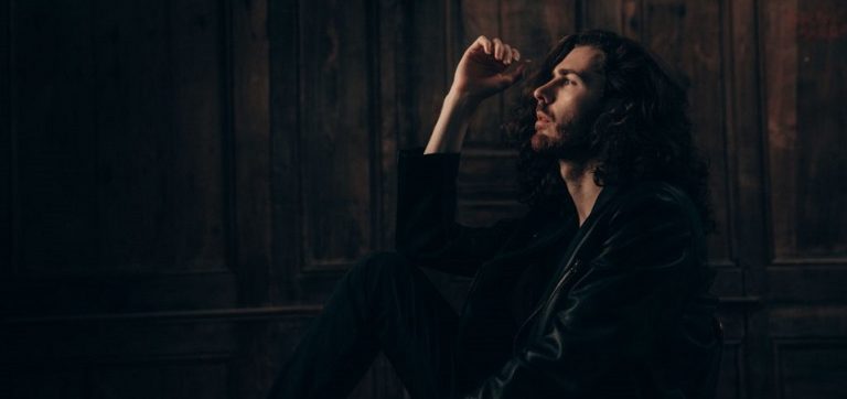 photo: Murray Chalmers Pr